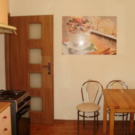Apartament Oscar Ozarow *